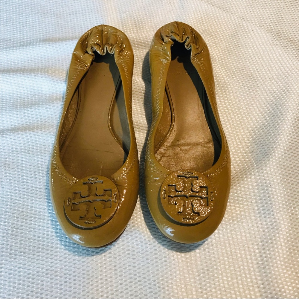 Tory Burch Women's Tan Ballet Flats